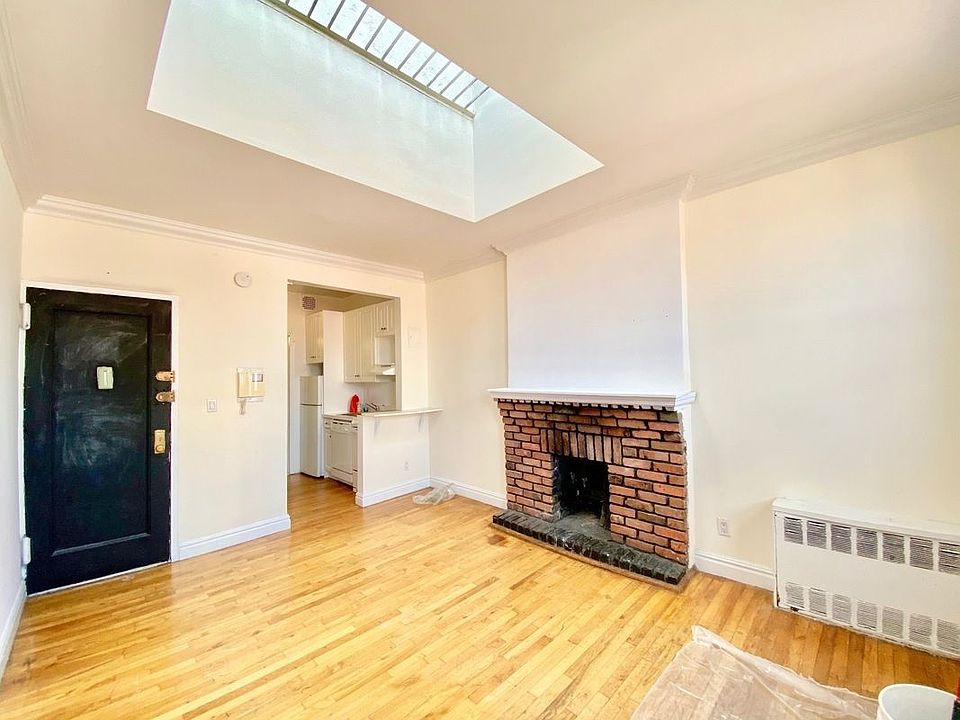 1st image of 76 Saint Marks Pl APT 4A