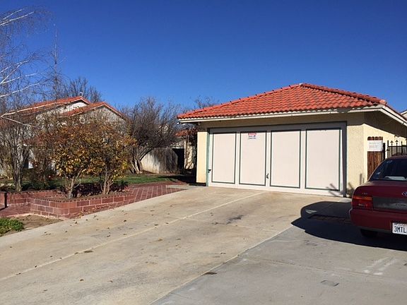 2nd image of 29736 Brookfield Dr
