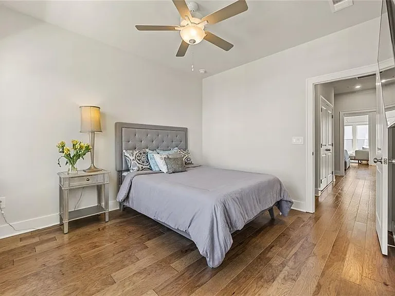 2145 Burnside Dr NW — Photo 35