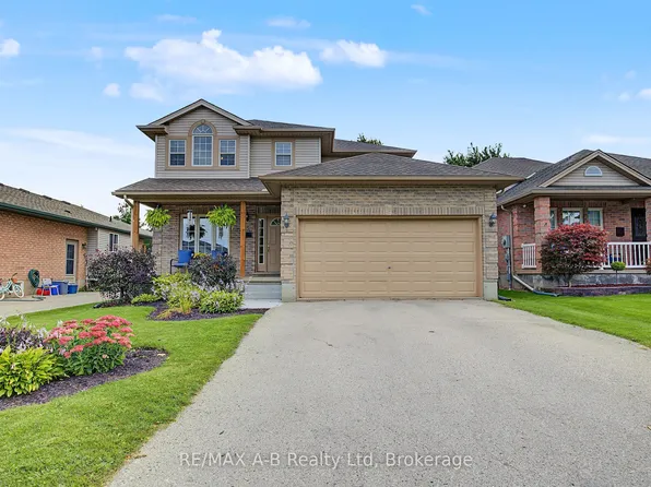 15 Cook Cres, Saint Thomas, ON N5R 6J3