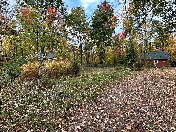 3rd image of 10460 Ewert Road