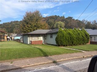 258 Madison Ave, Madison, WV 25130