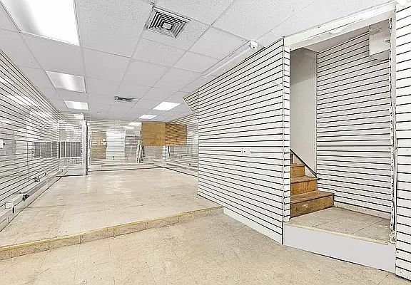 4th image of 149 E 116th St APT 2