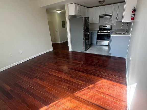 2nd image of 119 Elizabeth Ave #5