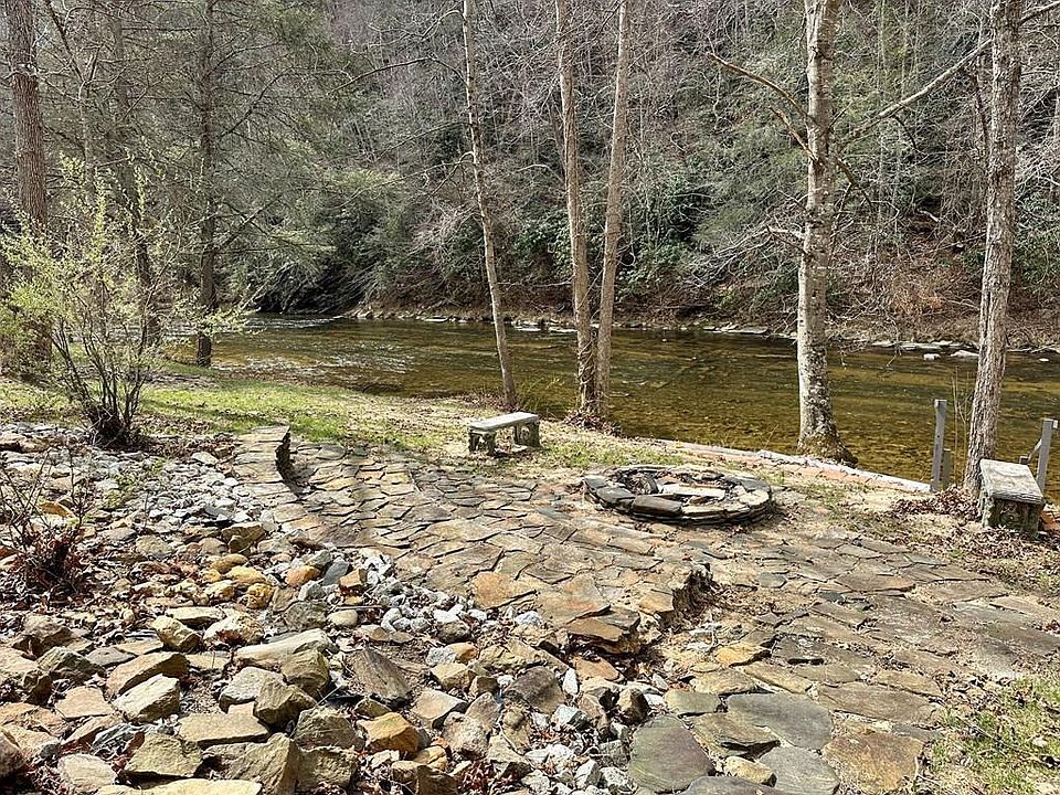 1st image of 584 Cold Springs Ln