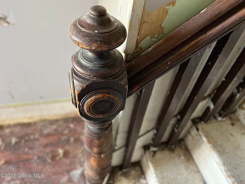 3rd image of 42 Burgoyne Street