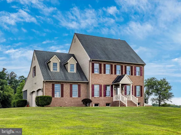 1681 Hosfeld Dr, Westminster, MD 21157