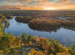 89 Lakeview Ave, Bellingham, MA 02019