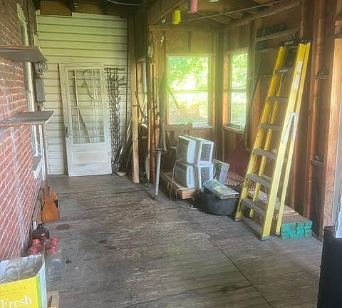 4th image of 117 Fairground Ave