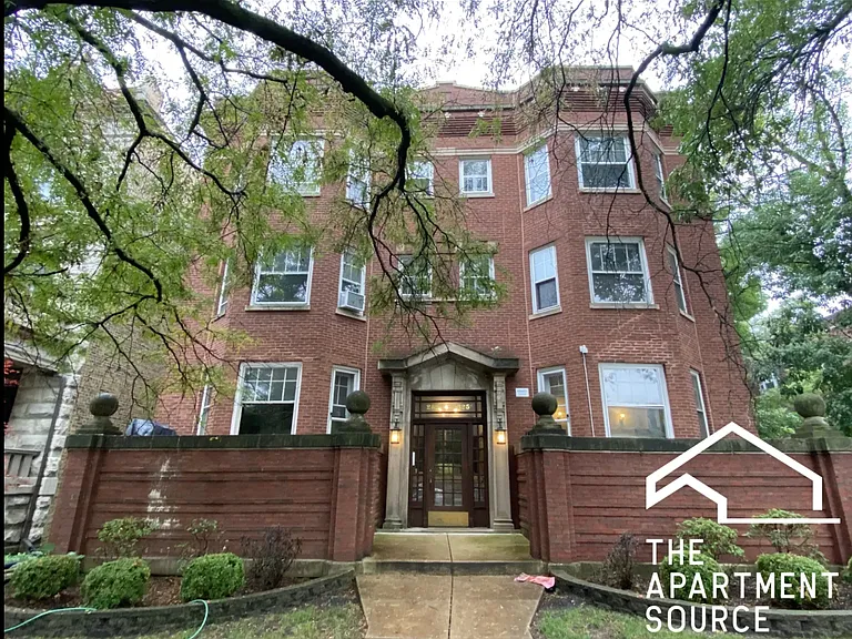 2819 W Logan Blvd #1 — Photo 14