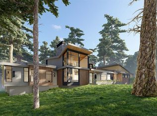 586 Samish Springs Dr, Bellingham, WA 98229