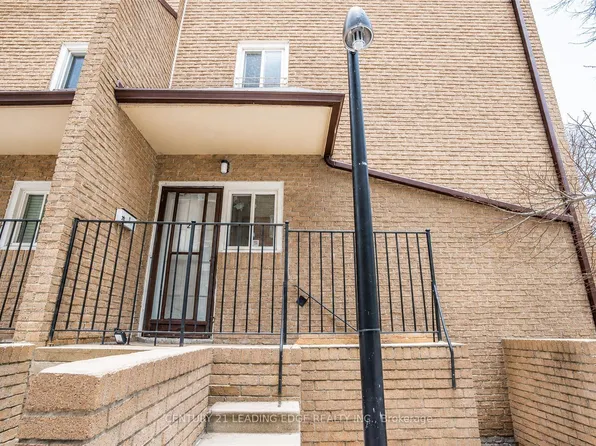 91 Muir Dr Unit 26, Toronto, ON M1M 3T7