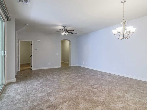 4th image of 20947 W Hamilton St