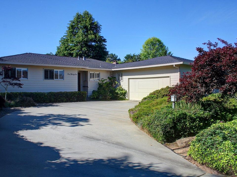1st image of 131 Greenbrier Dr