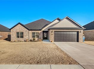 1636 Seay Cir, Pea Ridge, AR 72751