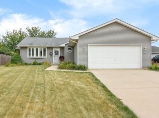 1718 Great Falls Dr, Plainfield, IL 60586
