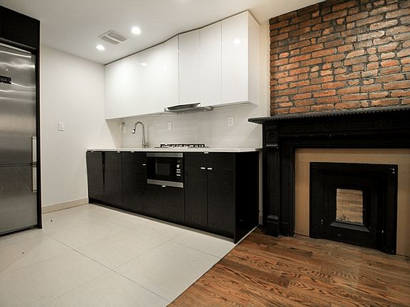 4th image of 212 Hancock St #1AA