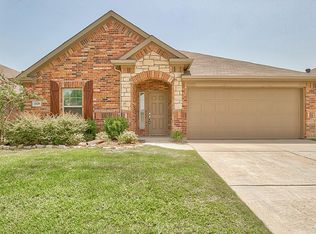 1529 Castle Creek Dr, Little Elm, TX 75068
