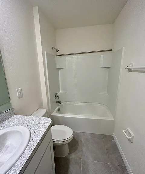 5759 Hollingworth Trl — Photo 12