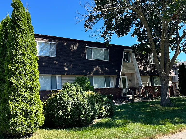 3527 Pheasant Ln #9 — Photo 1
