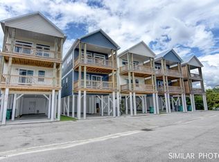 201 Shell Rd #E, Surf City, NC 28445