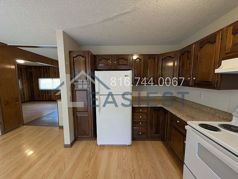 6315 E 149th St — Photo 11
