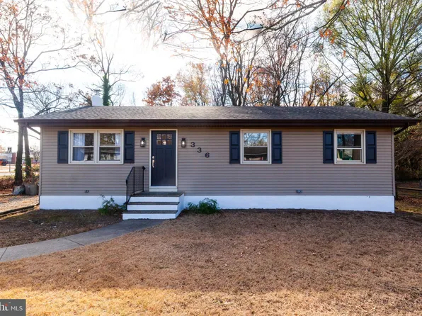 336 W Chestnut St, Clayton, NJ 08312