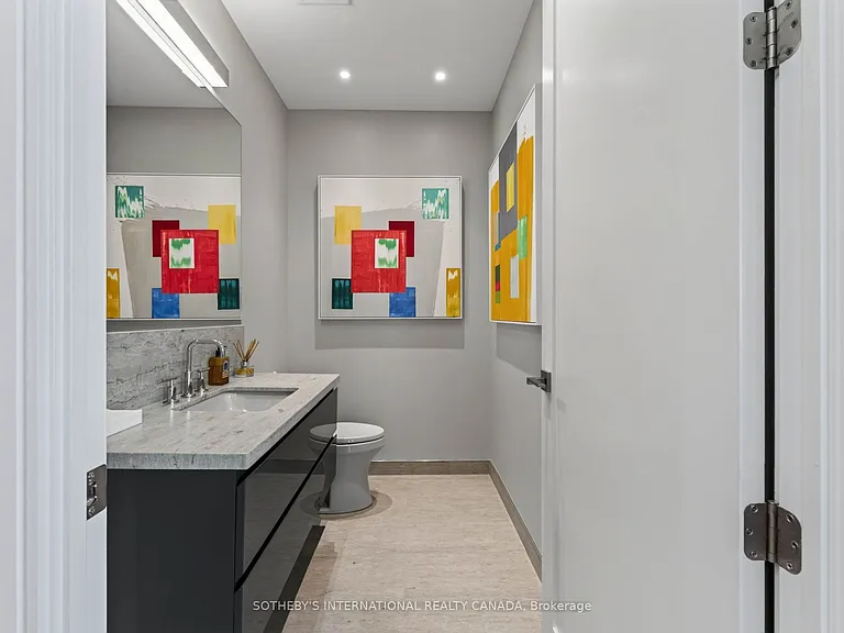 50 Charles St E #5501 — Photo 35