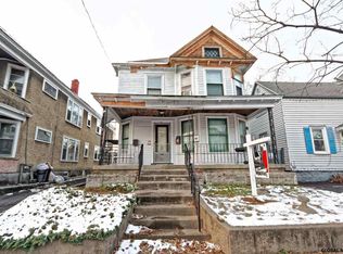23 Elm St, Schenectady, NY 12304