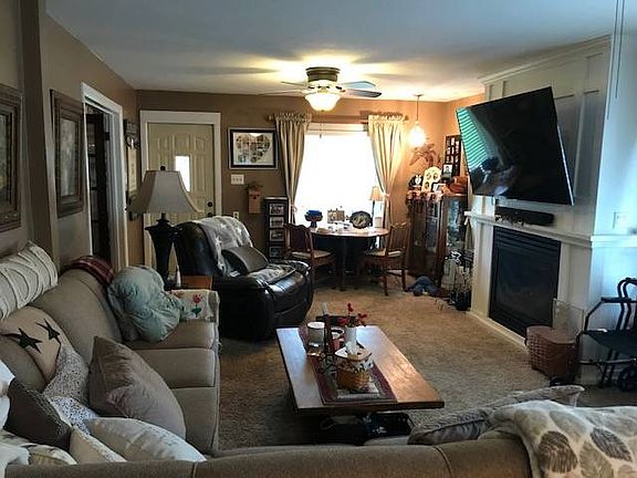 2nd image of 102 H St