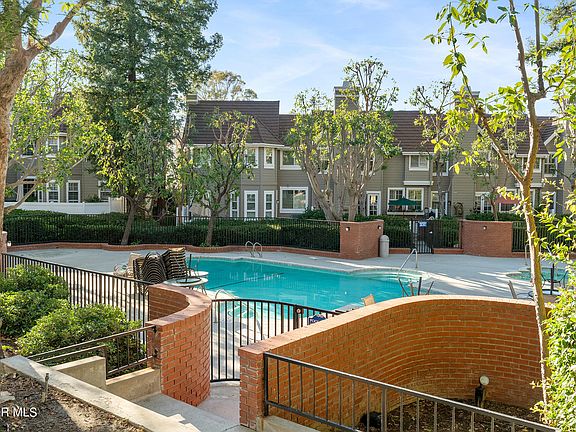 5th image of 20950 Oxnard St APT 60