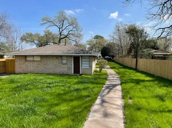 5603 Pickfair St, Houston, TX 77026