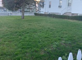 61 Rockdale Ave FLOOR 2, New Bedford, MA 02740