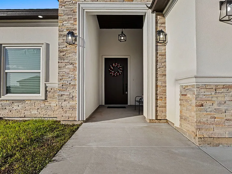 7425 Lake Havasu — Photo 2
