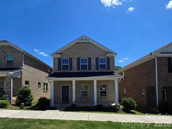 1221 Colgher St, Mint Hill, NC 28227