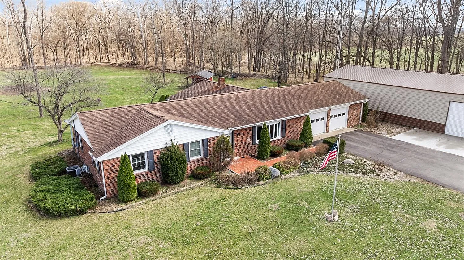 2504 S County Road 160 W photo 1