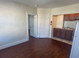 218 Walnut St, Darby, PA 19023
