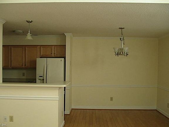 4th image of 111 Kingsbridge Ln