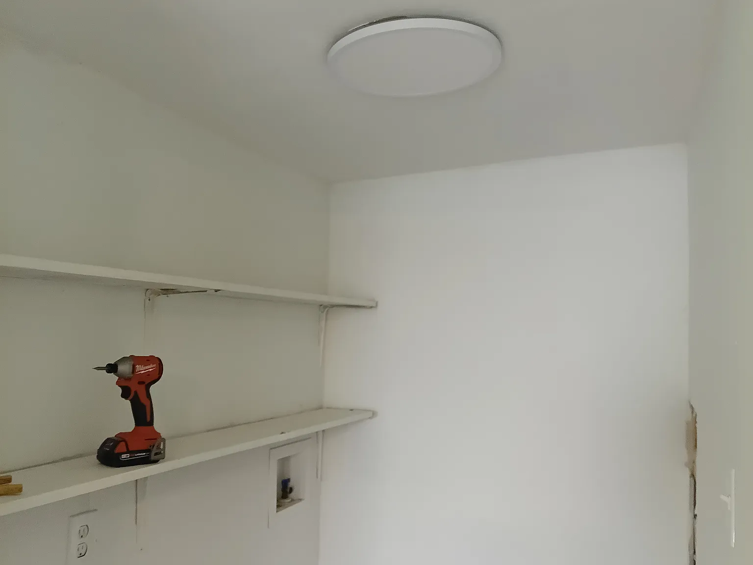 3 bed, 1200 sqft, $2,200 — Photo 3