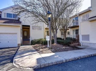 289 Potomac Dr, Basking Ridge, NJ 07920