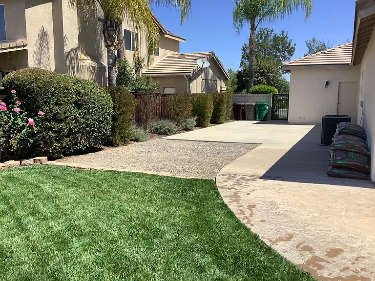 31775 Emerald Dr — Photo 3