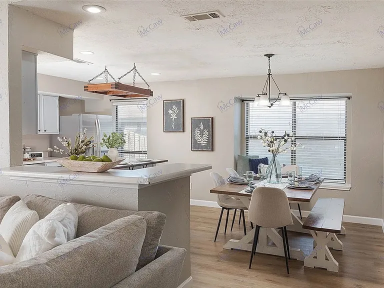 1029 Field Trail Dr — Photo 10