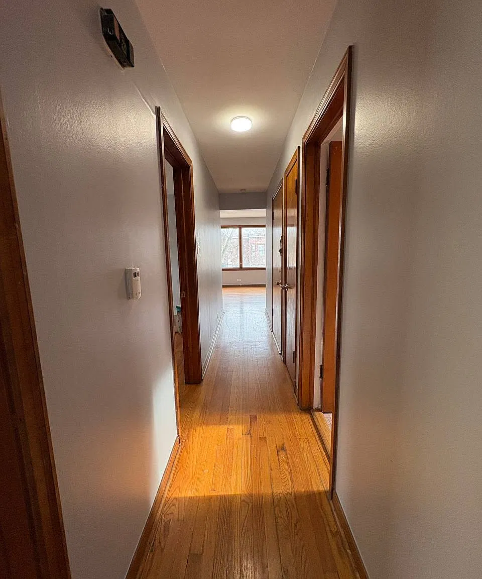 2 bed, 1000 sqft, $1,700 — Photo 4