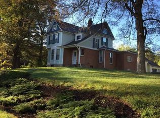 98 Union Center Rd, Ulster Park, NY 12487