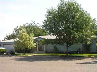 321 N Road 35, Pasco, WA 99301