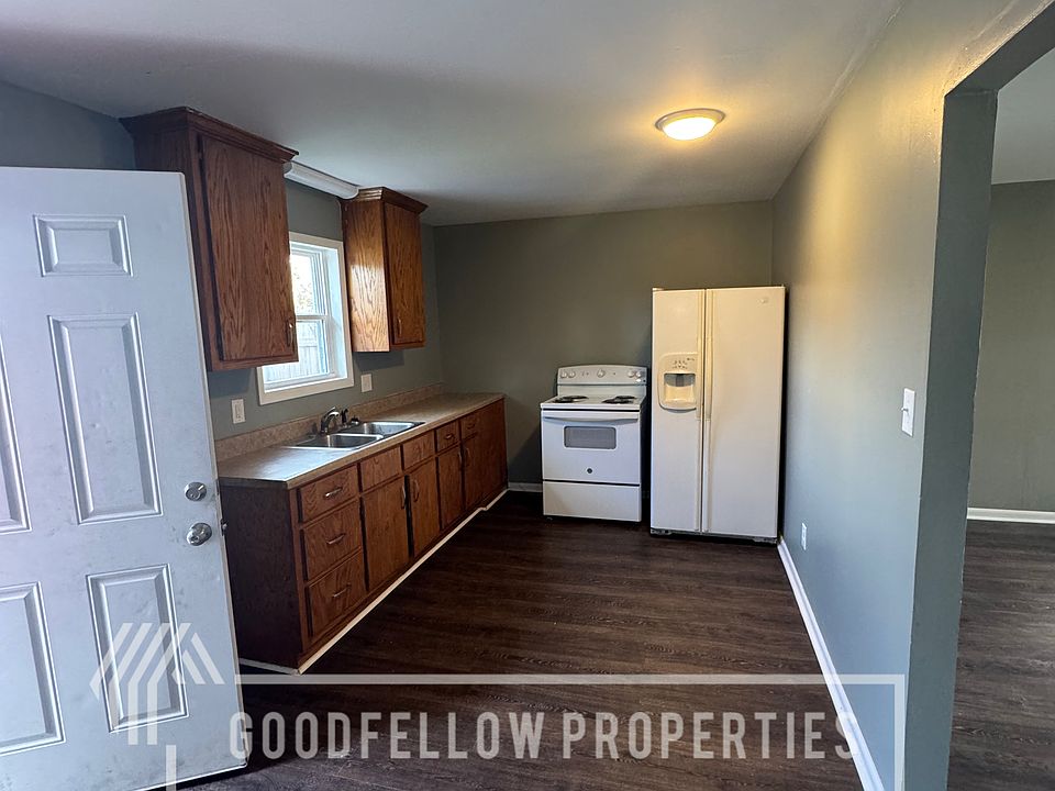 Spacious Kitchen