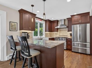 73 Maple Place, Huntington, NY 11743