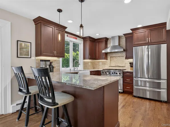 73 Maple Place, Huntington, NY 11743