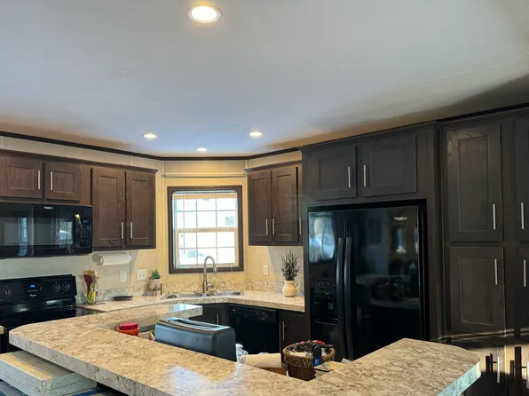94 Riverview Drive, Rochester, NH 03867