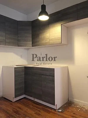 Rented by Parlor Real Estate Corp | media 39